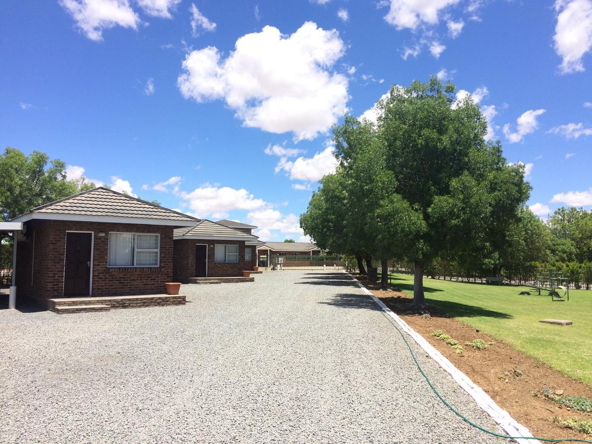 Sunset Chalets Colesberg Exterior foto